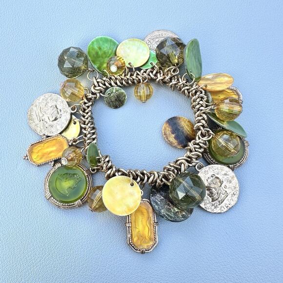 Vintage Charm Stretch Bracelet Green Yellow Cameo Coin Gold Tone Dangles Boho - Picture 1 of 8